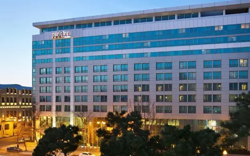 هتل آدیسون باکو