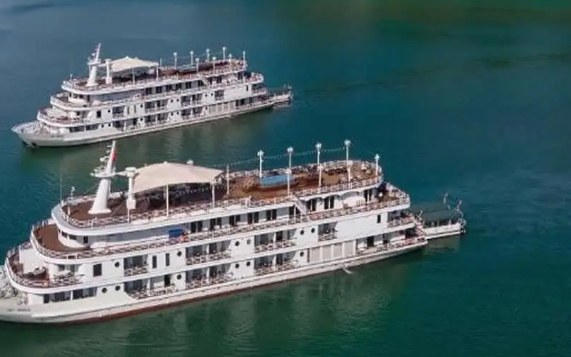 هتل پارادایس الگانس کروز