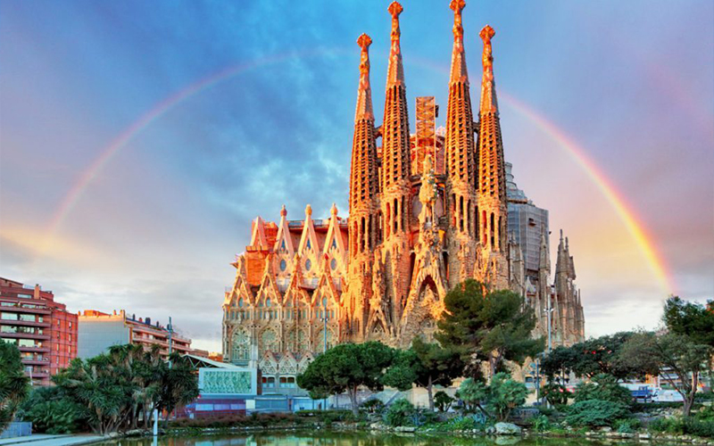 تور فرانسه +اسپانیا + ایتالیا ۱۳ روزه با پرواز امارات