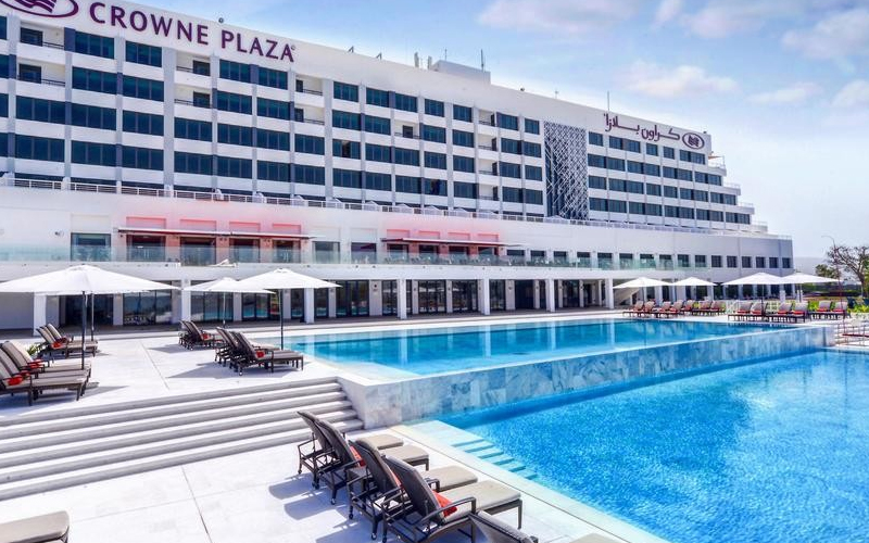 کرون پلازا مسقط