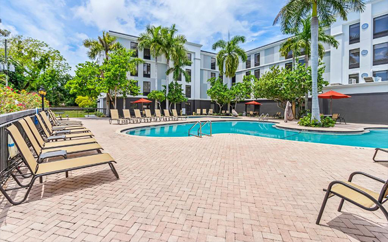 هتل هالیدی این موسکووسکی ووروتا سنت پترزبورگ