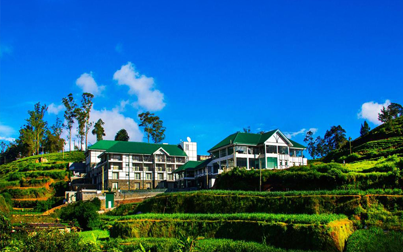 هتل بلکپول اند اسپا نووارا الیا