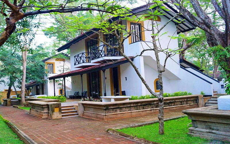 هتل سینامون لاج هابارانا