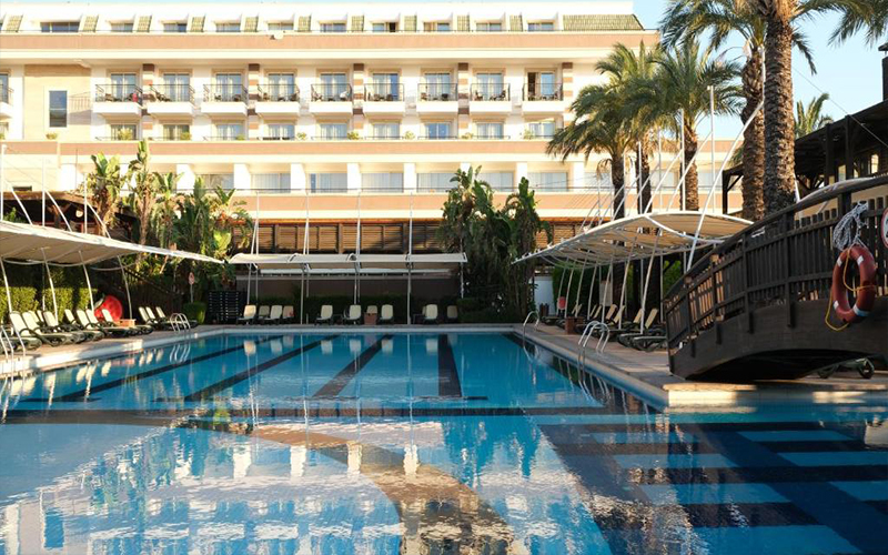 هتل کریستال دلوکس آنتالیا