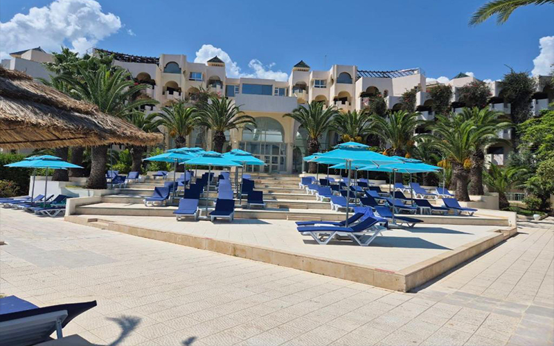 هتل نهراوس ریزورت  و تالاسو حمامت