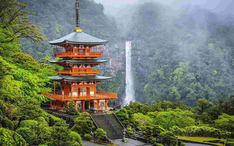 تور ژاپن ۹ روزه با پرواز امارات